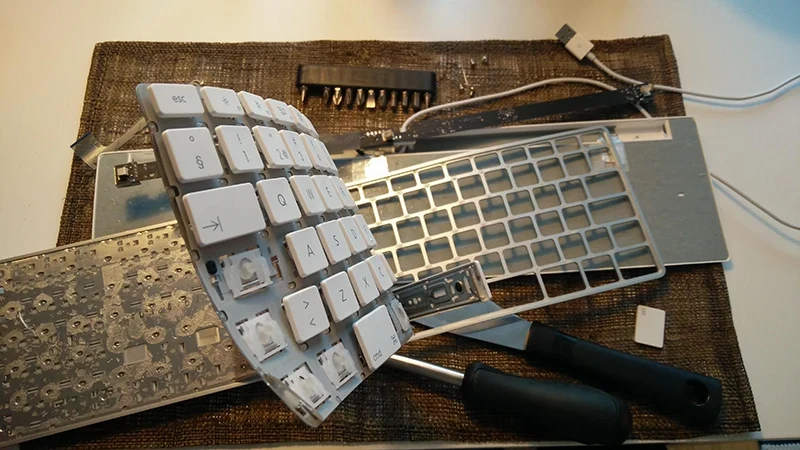 Dịch Vụ Sửa Chữa Bàn Phím Macbook Liệt Phím - Loạn Phím - Không Gõ Được Tại Tin Học Trường Thịnh