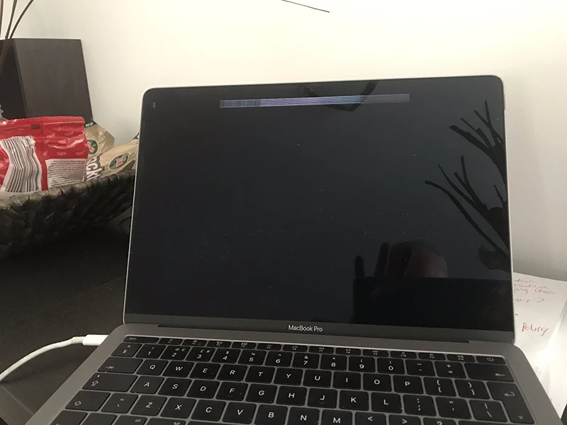 Cửa Hàng Sửa Chữa Macbook Không Lên Nguồn - Sập Nguồn Tại TPHCM