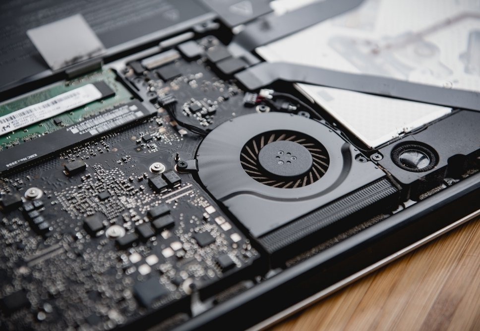 Địa Chỉ Sửa Máy Tính Bị Nóng Quận 4 Uy Tín, Tận Nơi