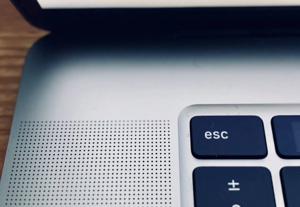 Địa Chỉ Thay Loa Laptop Uy Tín Tại Quận Phú Nhuận