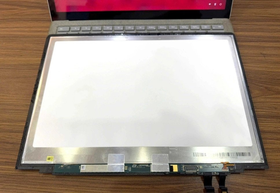Địa Chỉ Thay Màn Hình Surface Quận Tân Bình Giá Rẻ