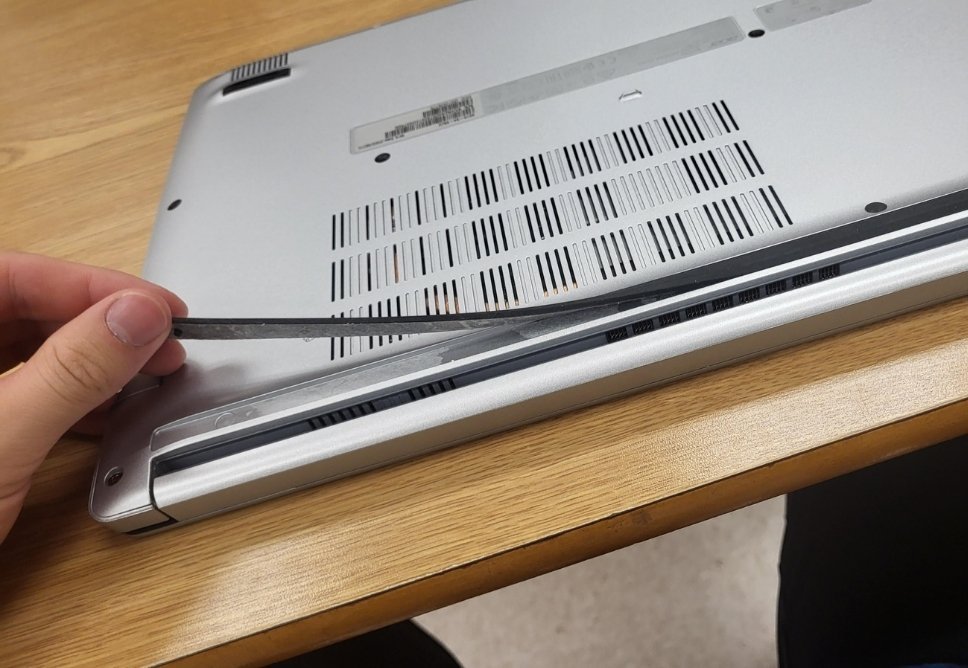 Địa Chỉ Thay Vỏ Laptop Tận Nơi Lấy Ngay Ở Quận 10