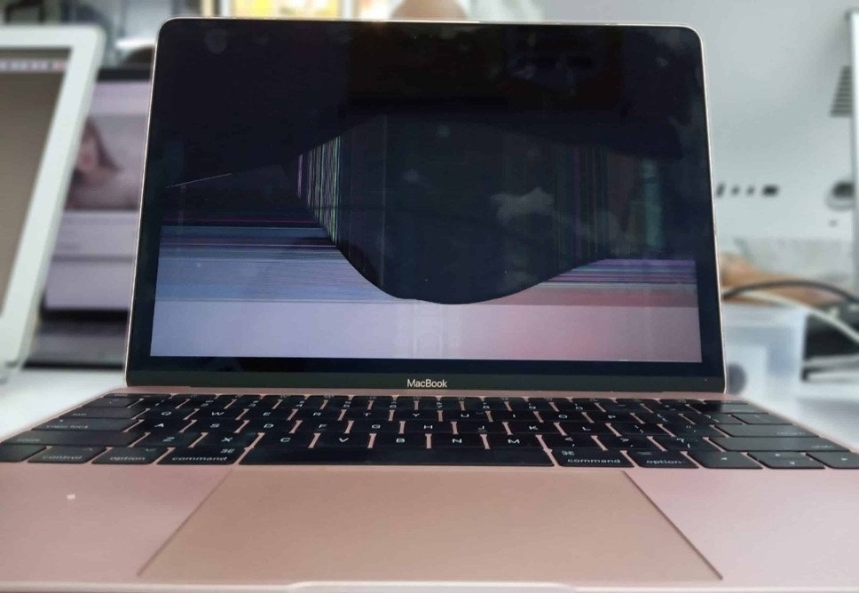 Địa Chỉ Thay Màn Hình Macbook Quận 10 Chính Hãng