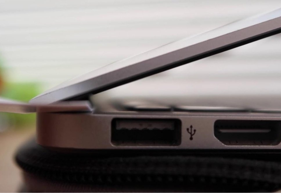 Địa Chỉ Thay Bản Lề Macbook Quận Bình Thạnh Lấy Liền