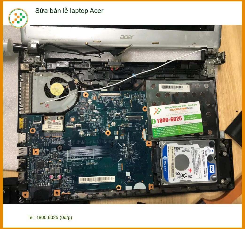 Anh Khoa lập trình viên sửa bản lề laptop Acer bị bung ở Quận Bình Tân ảnh thực tế 1