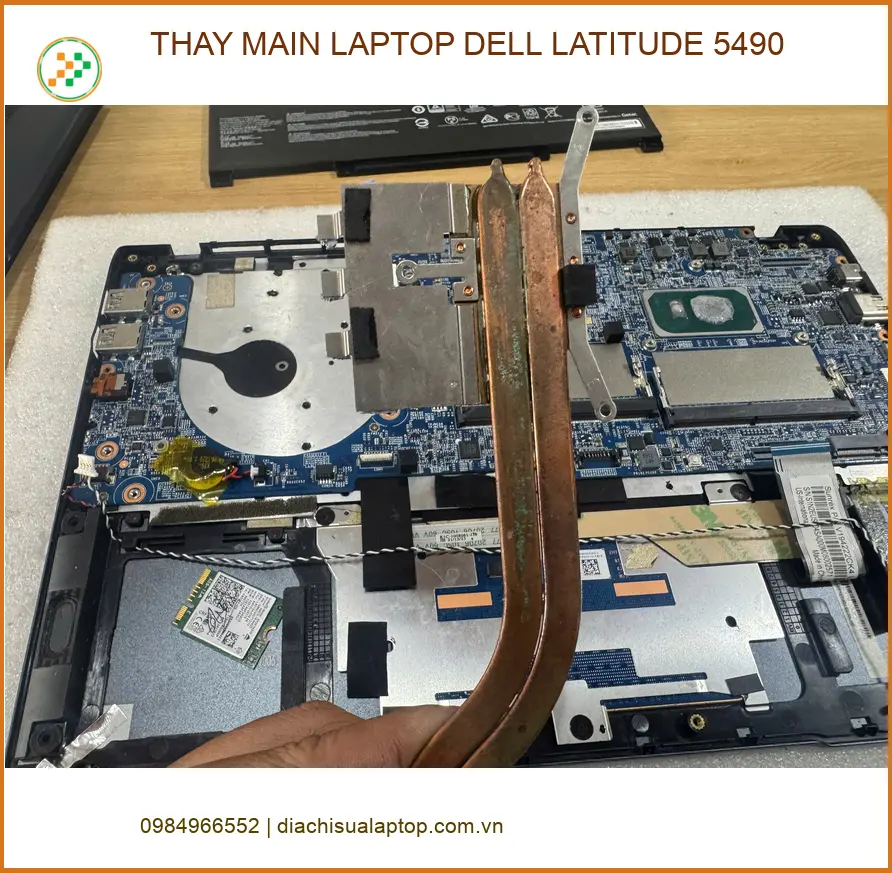 Chị Khánh nhân viên kế toán tìm chỗ thay main laptop Dell Latitude 5490 Quận Tân Bình lấy liền ảnh thực tế 1