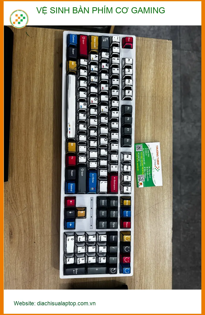 Thợ Vệ sinh bàn phím cơ gaming Quận 10 lấy liền - Bạn Minh streamer và ca cấp cứu ảnh thực tế 1