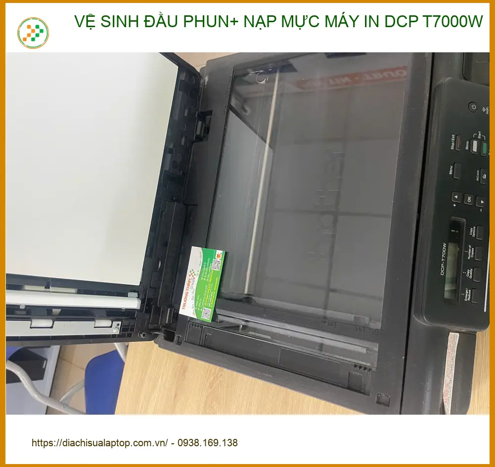 Anh Minh Khang Vệ sinh, nạp mực máy in DCP T7000W Phú Nhuận ảnh thực tế 2