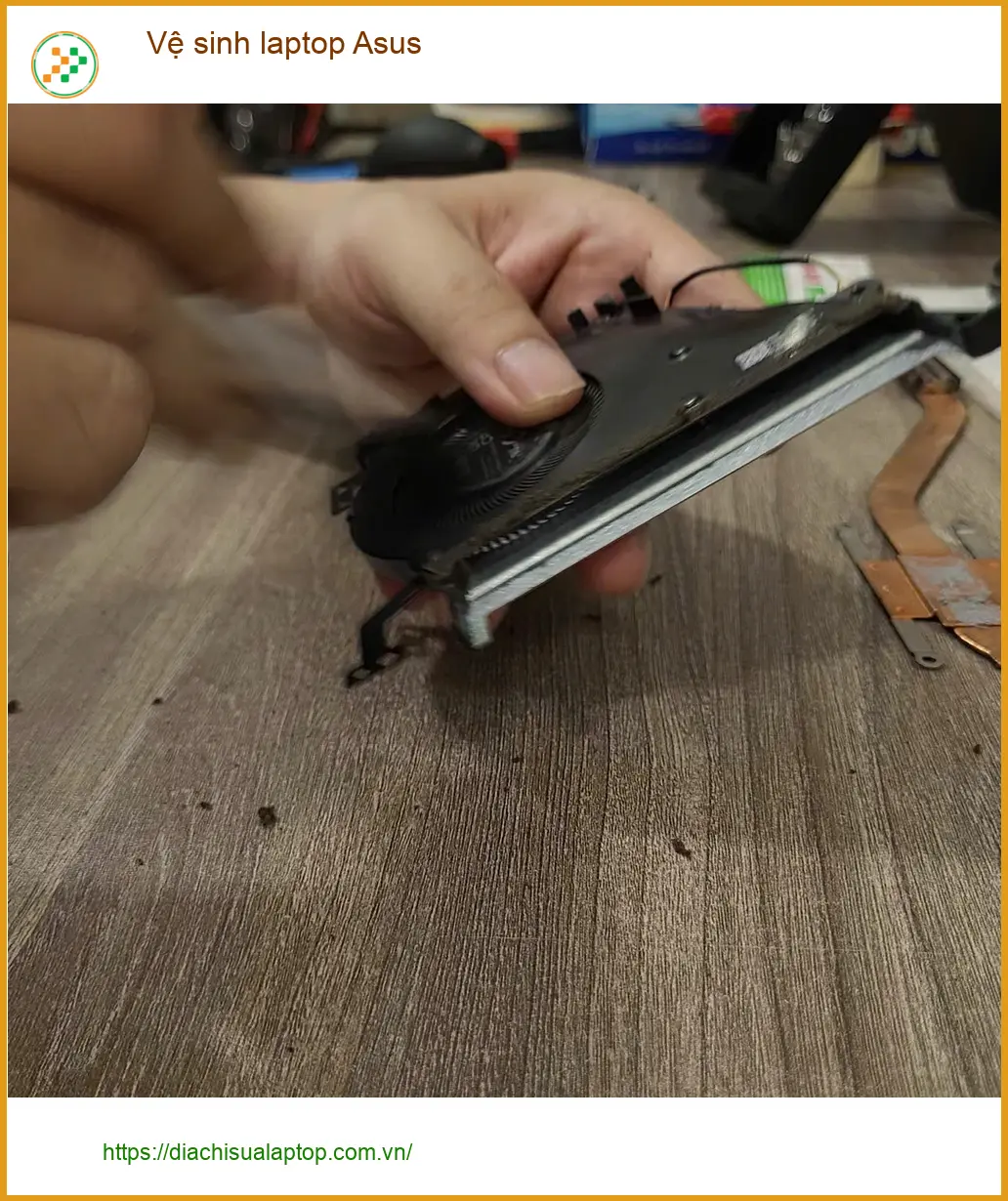 Anh Cường IT tìm - Dịch vụ Vệ sinh laptop Asus Quận Tân Bình lấy liền ảnh thực tế 1